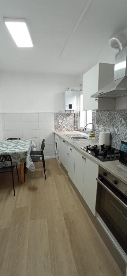 La Casona VIVIENDA USO TURÍSTICO RECIÉN REFORMADA EN EL CENTRO DE VILAGARCÍA. Vilagarcia de Arousa Exteriér fotografie